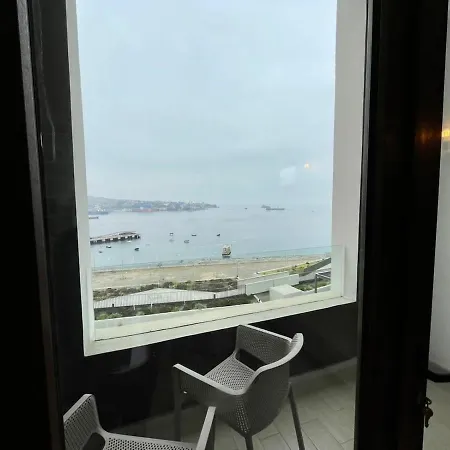 Hom I Lujoso Loft Con Mejor Vista De Valparaiso, Parking Exterior photo