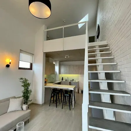 Hom I Lujoso Loft Con Mejor Vista De Valparaiso, Parking Exterior photo